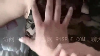 光纤配线箱合租的房间，室友还在隔壁真刺激啊【陌陌探探过时了，看视频中的水印约】