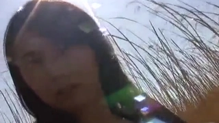 巨乳墨西哥妹子在枕头上弯着腰意淫知道整个身子高潮