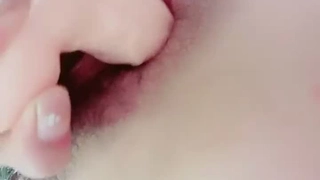害羞的牛仔褲小仙女 萌萌大眼睛 好白，fc2pv系列自拍做愛流出