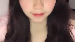 狂野的青少年性爱派对,B和阴道为兴奋的年轻游客做爱