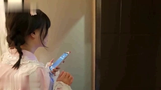 粉逼妹子脱衣舞诱惑 性感黑丝高跟鞋慢慢脱掉道具抽插