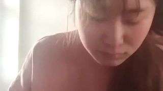 沙发上各种姿势狠草肉丝开裆外围女呻吟给力 各种狗舔式 沙发背后草 最后射到嘴巴里好像喝牛奶一样