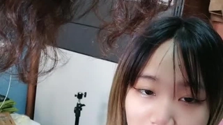成人版水浒Y传女神家政服务诱惑豪宅男主人惨遭无套内【这个女的可以约，看下面的简阶】