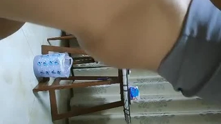 年轻人妻缺钱花用让两个色大叔给操了