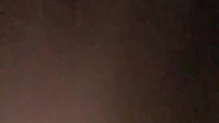 可爱的小妹妹镜头面前zw一点也不害羞